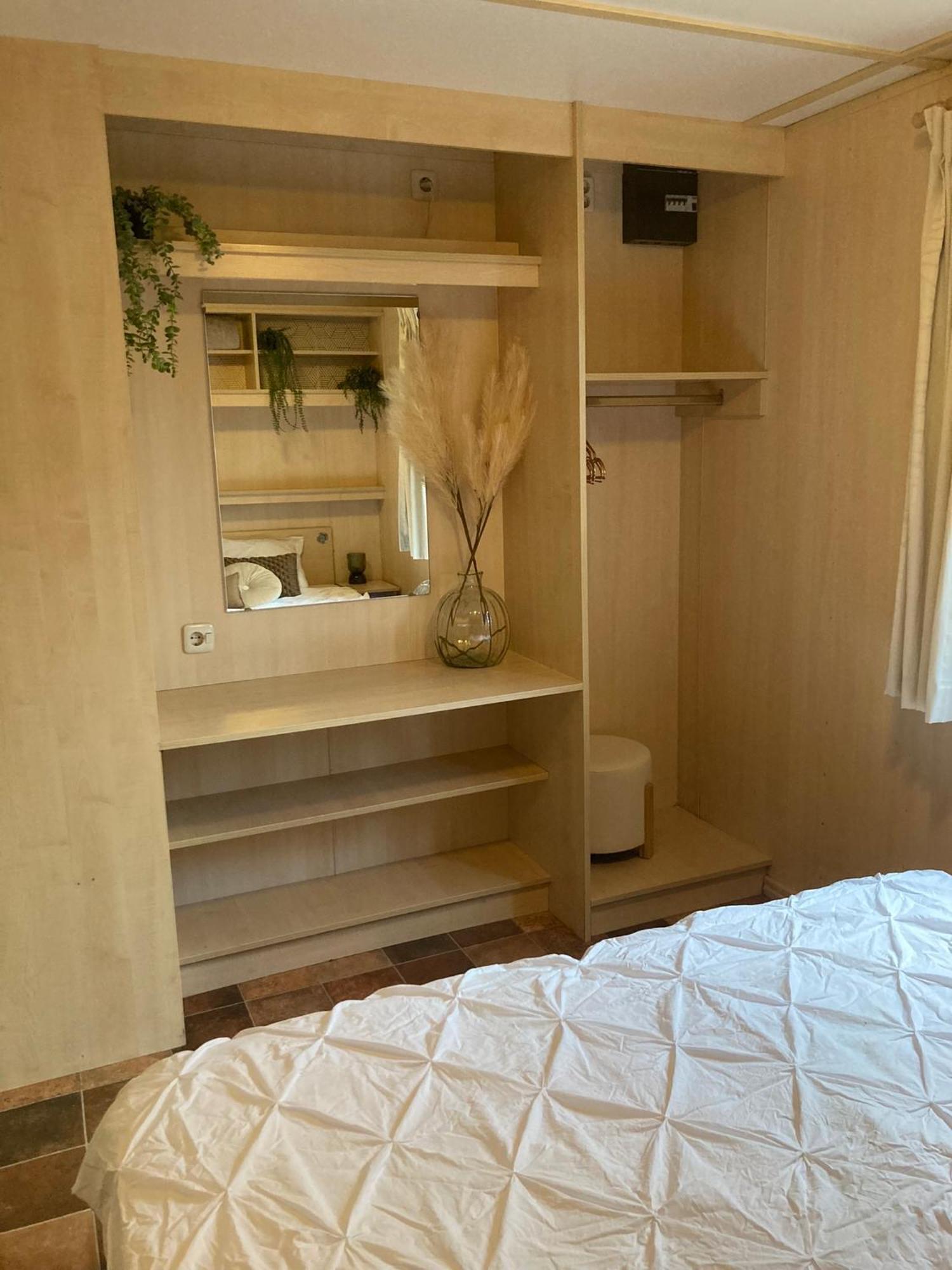 Chalet 6 Persoons Op De Veluwe Bij Binnen En Buiten Zwembad Arnhem